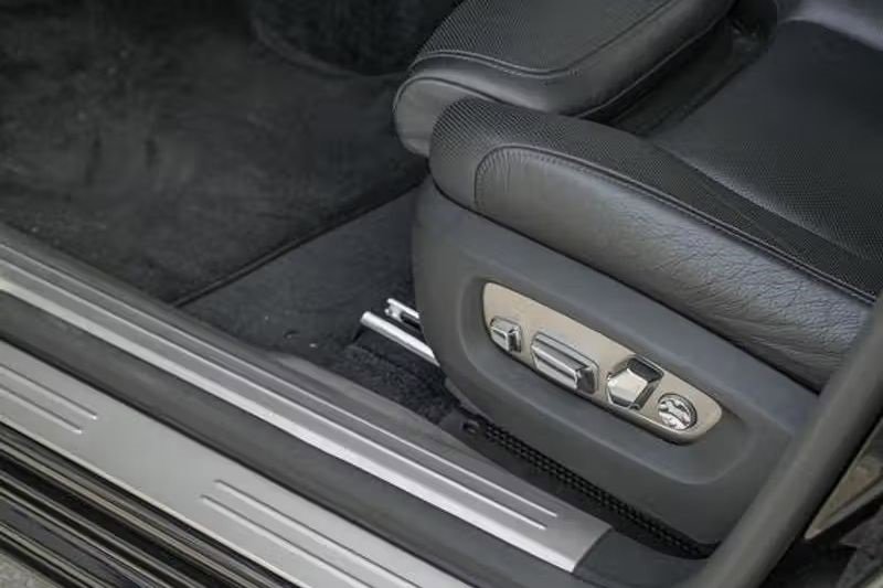 Certified 2016 Rolls-Royce Ghost Extended Wheelbase image 16