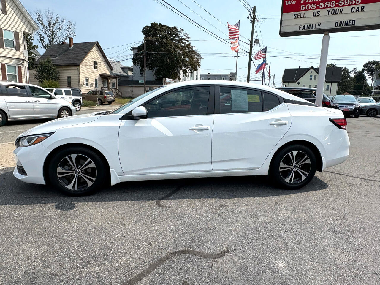 Used 2020 Nissan Sentra SV image 3