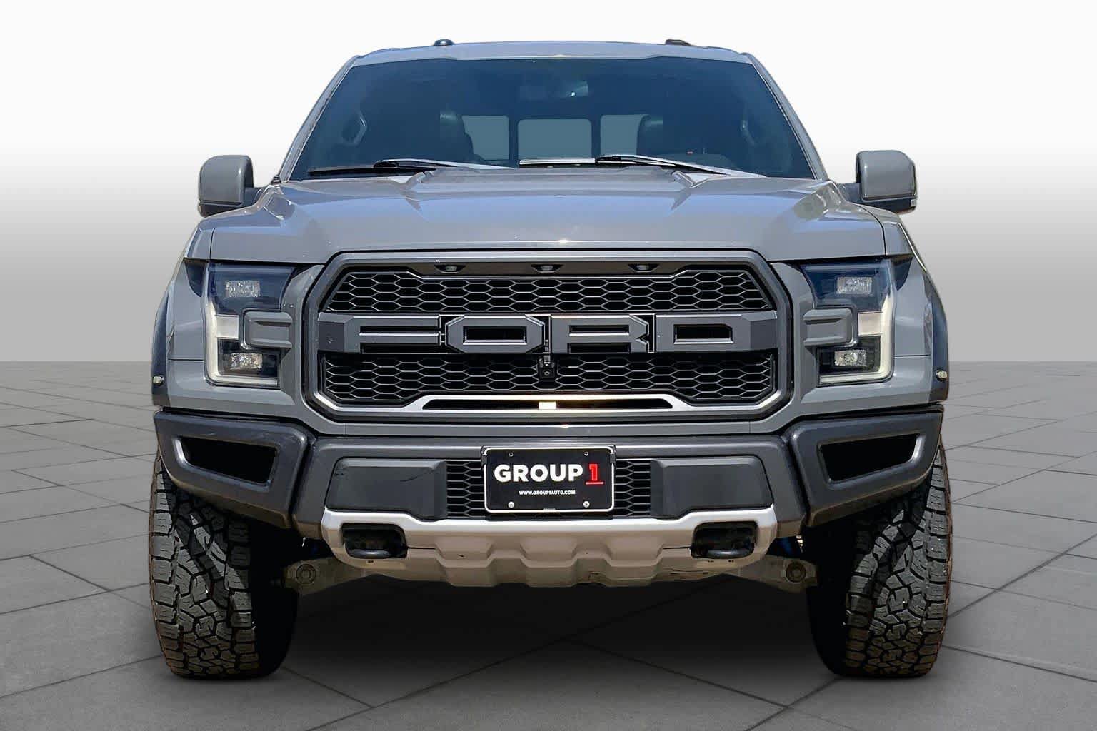 Used 2018 Ford F150 Raptor w/ Equipment Group 802A Luxury AWD/4WD image 4