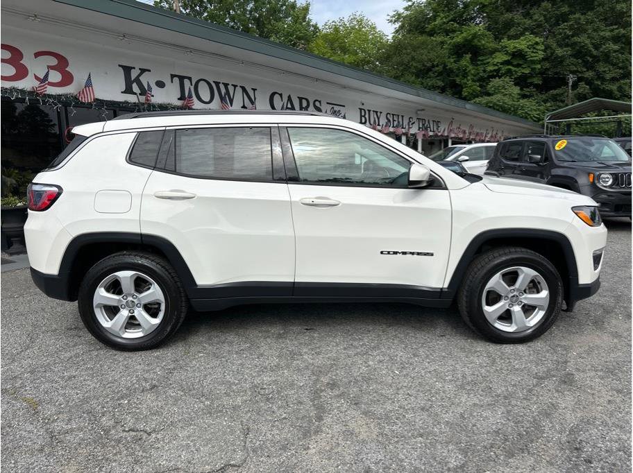 Used 2018 Jeep Compass Latitude w/ Cold Weather Group image 5