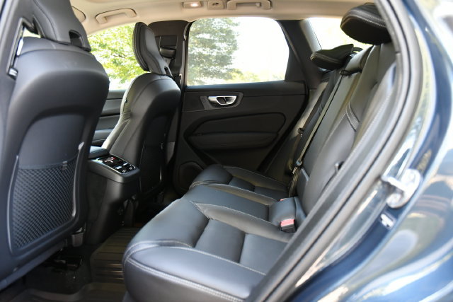 New 2027 Volvo XC60 B5 Ultra AWD/4WD image 17