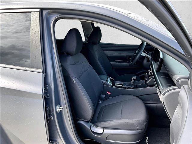 Used 2025 Hyundai Tucson SE FWD image 9