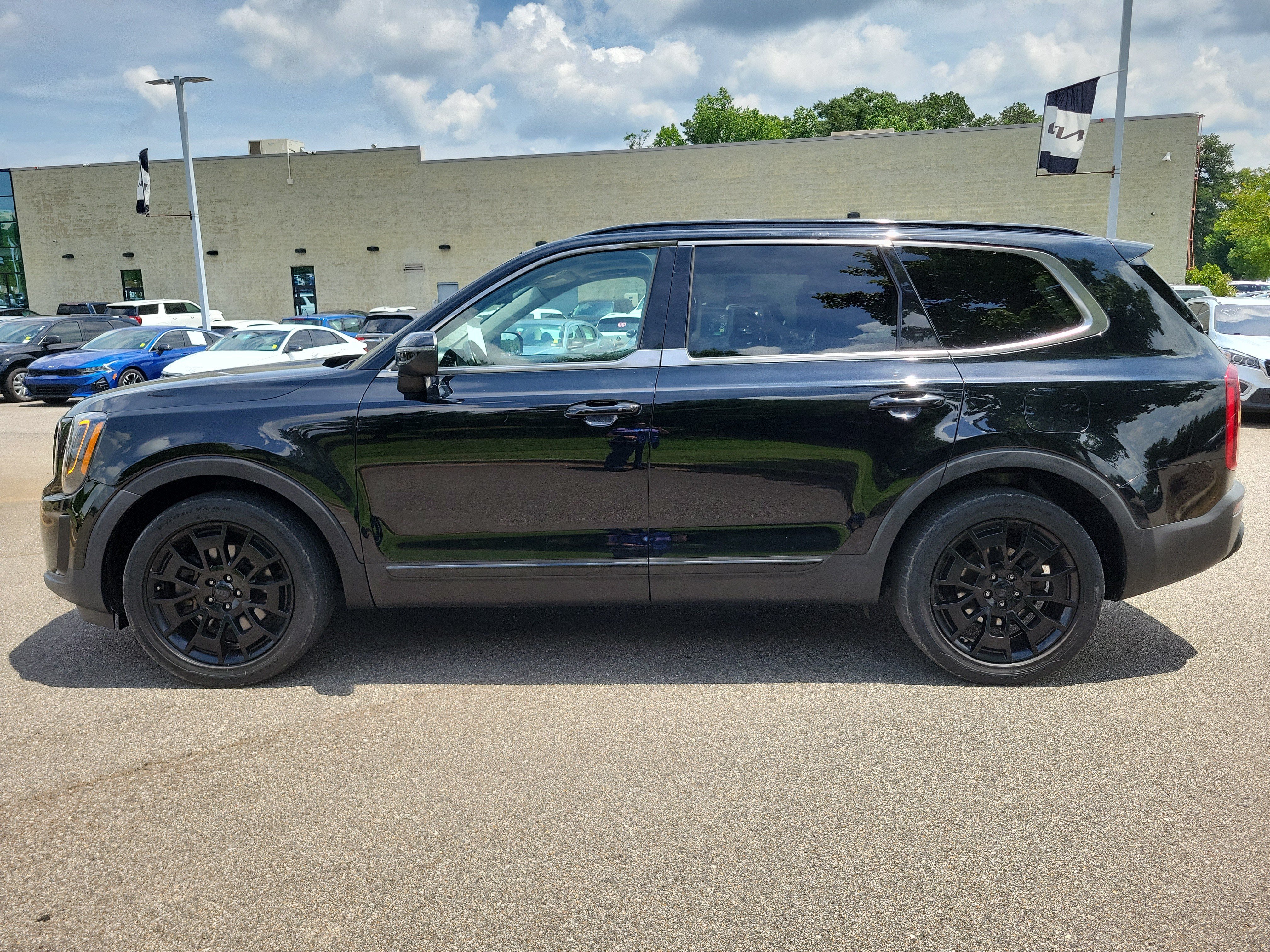Used 2021 Kia Telluride EX w/ EX Premium Package AWD/4WD image 25