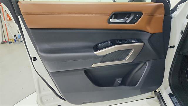 Certified 2023 Nissan Pathfinder Platinum FWD image 22