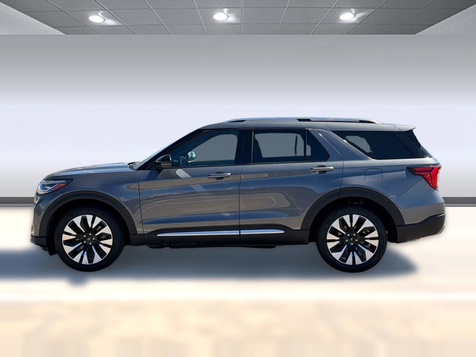 Used 2025 Ford Explorer Platinum w/ LUX Leather Package image 2