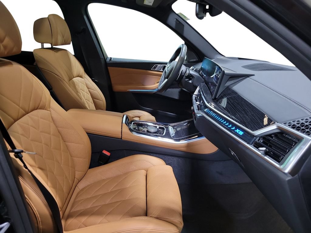 Used 2026 BMW X5 xDrive50e AWD/4WD image 29