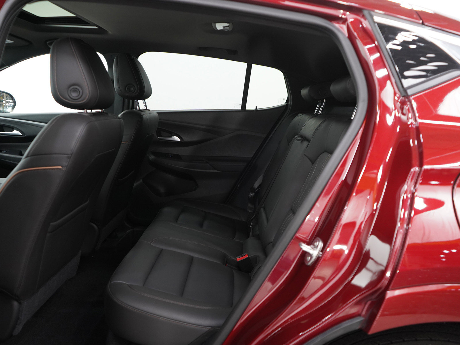 Used 2024 Buick Envista Avenir image 16