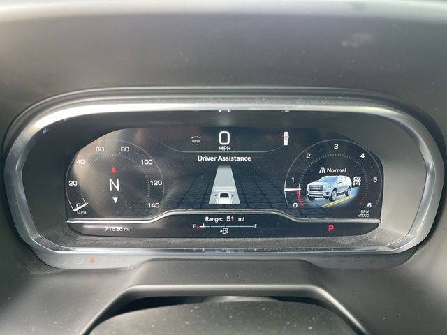 Used 2024 GMC Yukon SLT w/ SLT Premium Package image 15