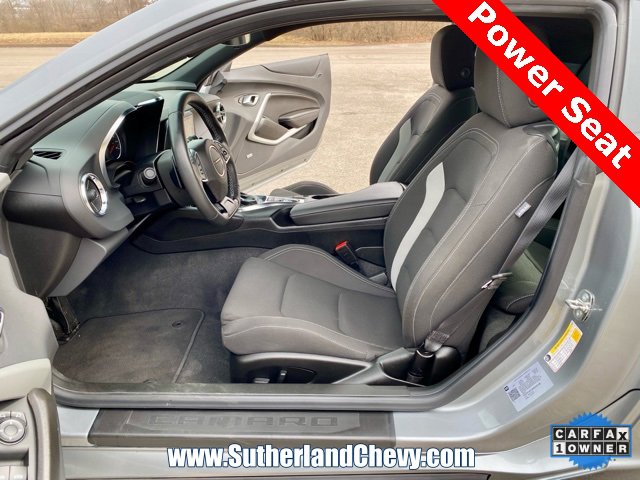 Certified 2024 Chevrolet Camaro LT w/ Technology Package image 16