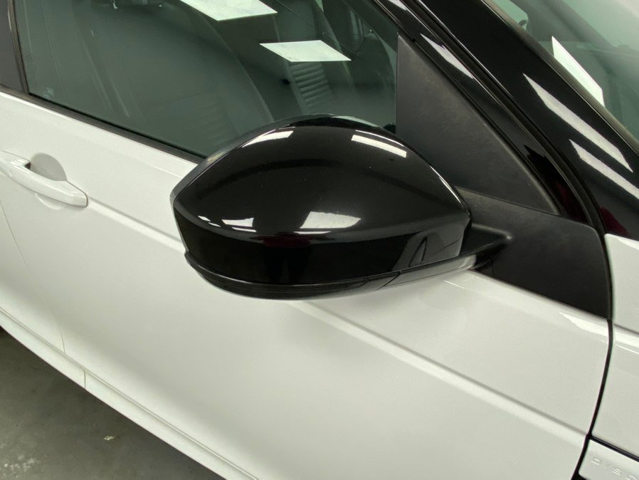 Used 2020 Land Rover Discovery Sport S R-Dynamic AWD/4WD image 15