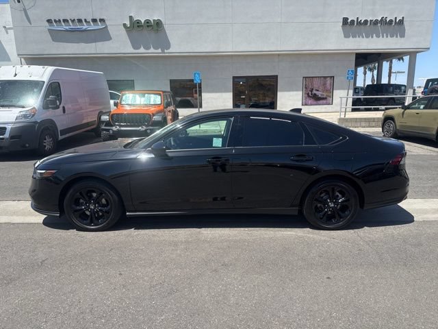 Used 2025 Honda Accord SE image 2
