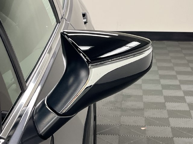 Certified 2025 Lexus UX 300h FWD image 22