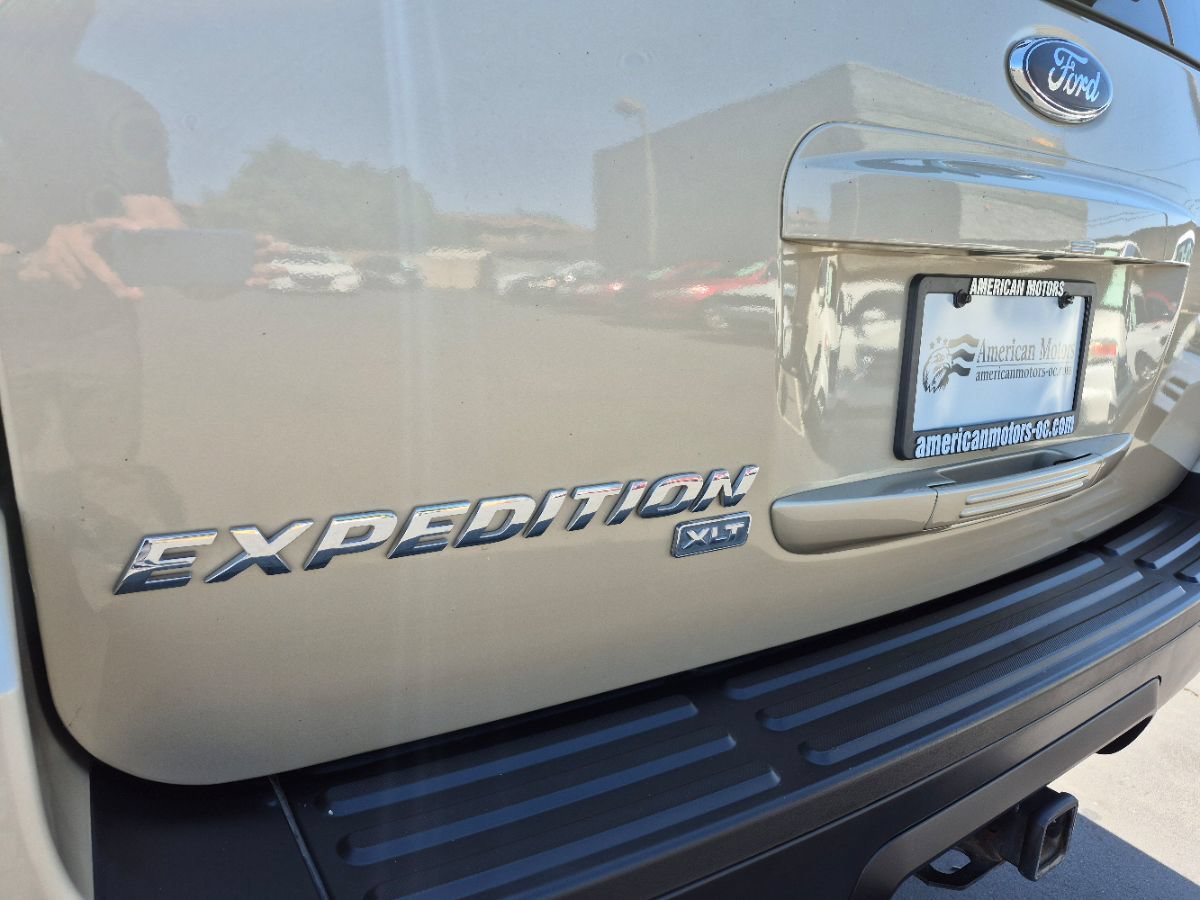 Used 2004 Ford Expedition XLT RWD image 16