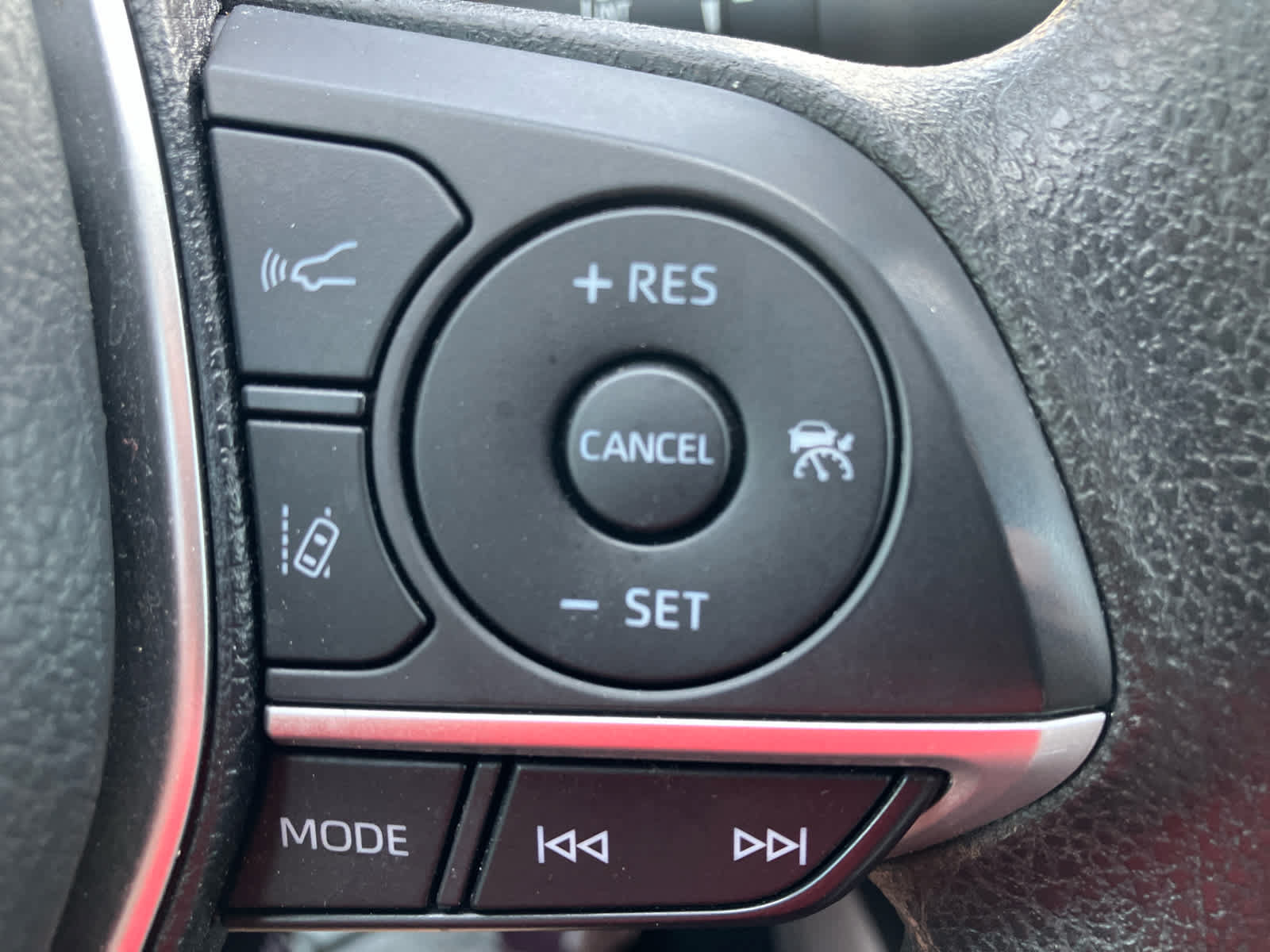 Used 2024 Toyota Camry LE FWD image 19