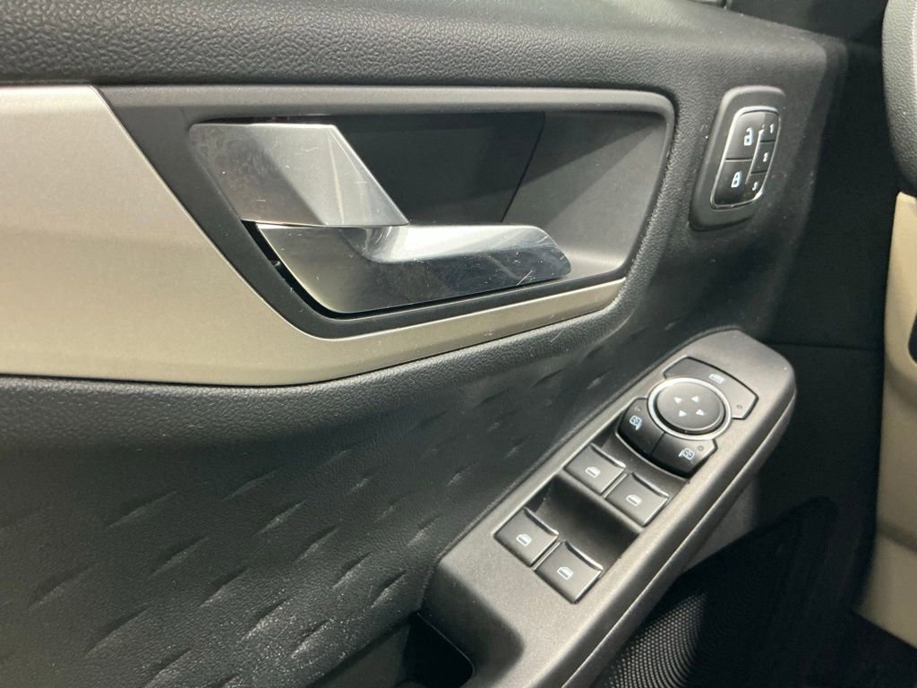 Used 2020 Ford Escape SEL FWD image 50