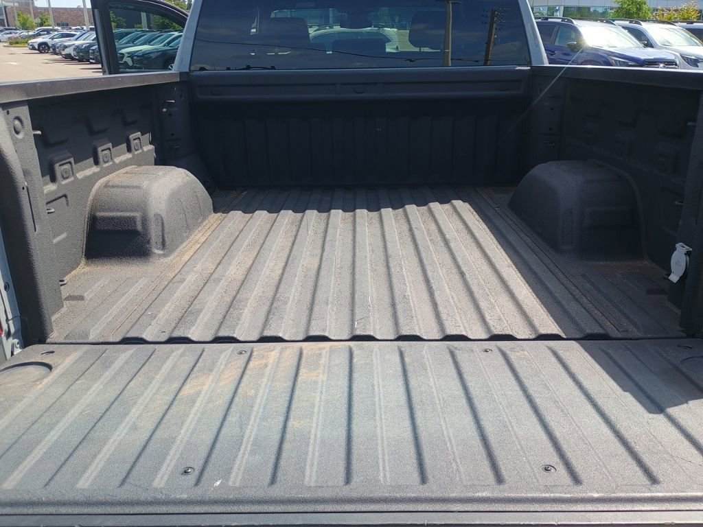 Used 2024 Chevrolet Silverado 1500 Custom image 17