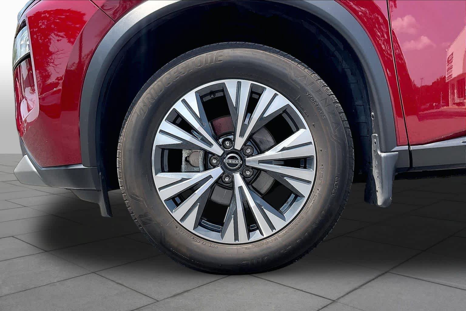 Used 2023 Nissan Rogue SV AWD/4WD image 10