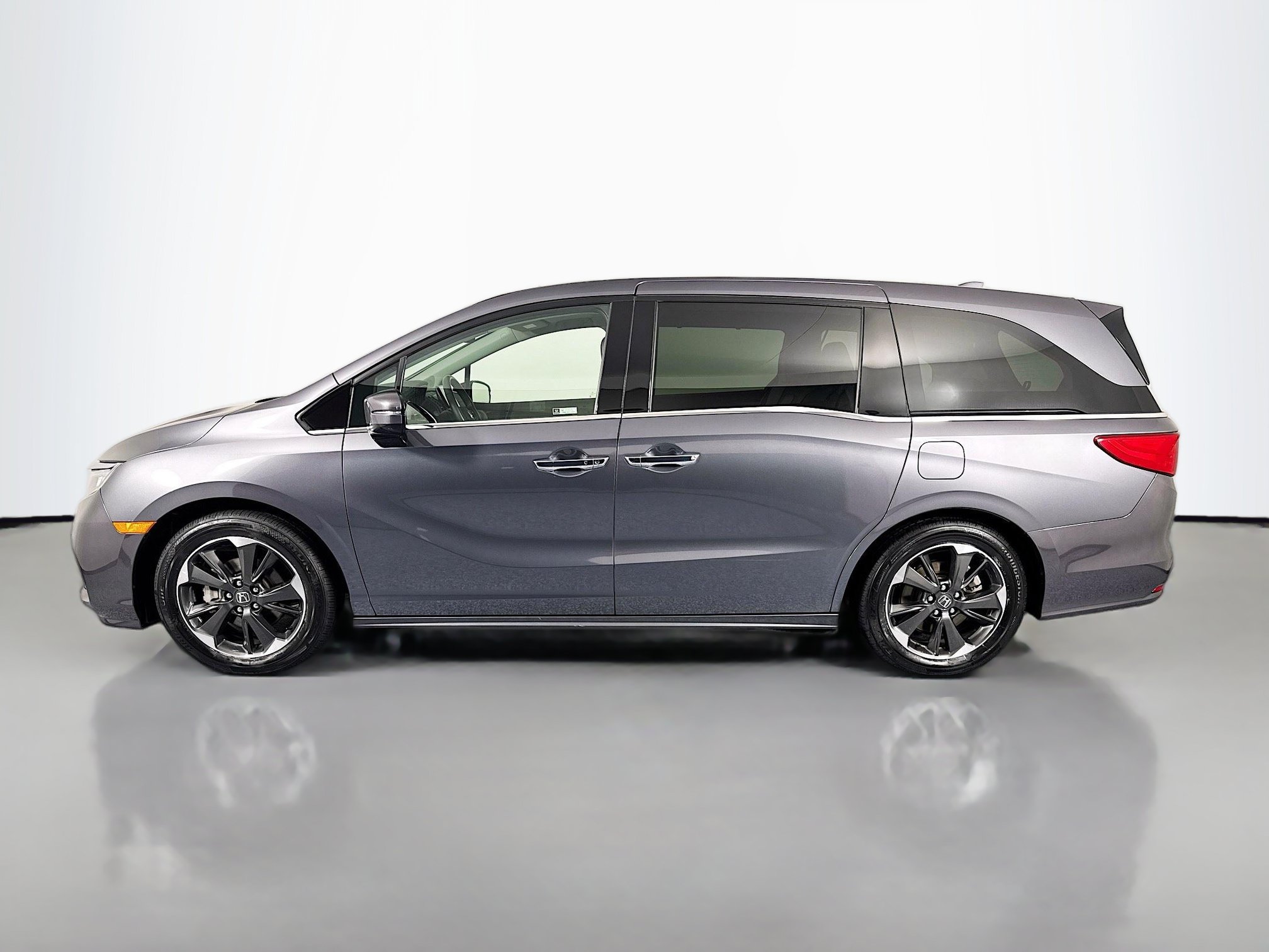 Certified 2024 Honda Odyssey Elite image 8