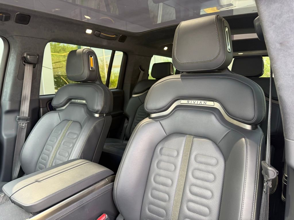 Used 2022 Rivian R1S Launch Edition image 6