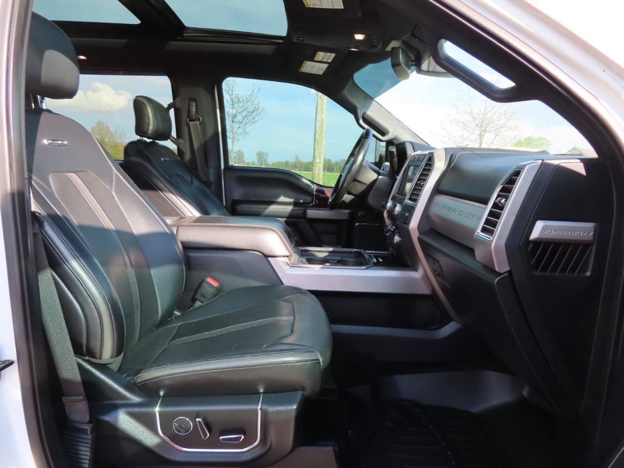 Used 2017 Ford F250 Platinum w/ Platinum Ultimate Package AWD/4WD image 54