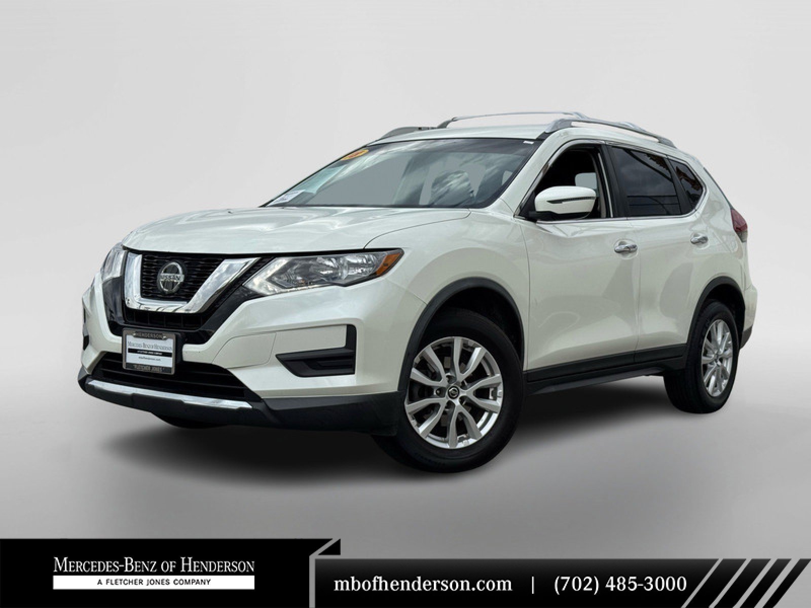 Used 2018 Nissan Rogue SV image 1