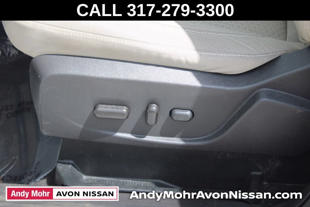 Used 2017 Ford Escape SE AWD/4WD image 16