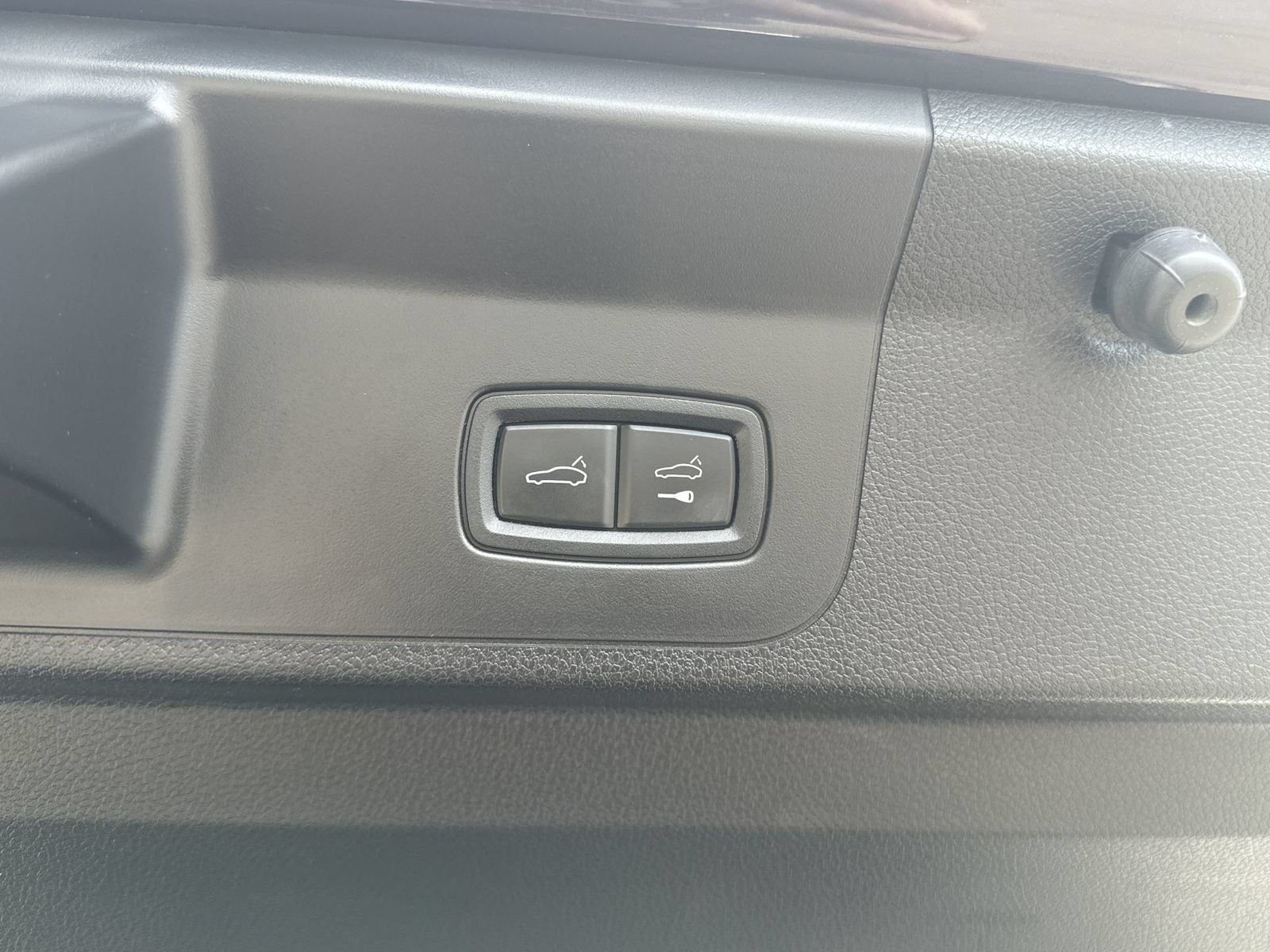 Certified 2023 Porsche Panamera 4 Platinum Edition AWD/4WD image 23