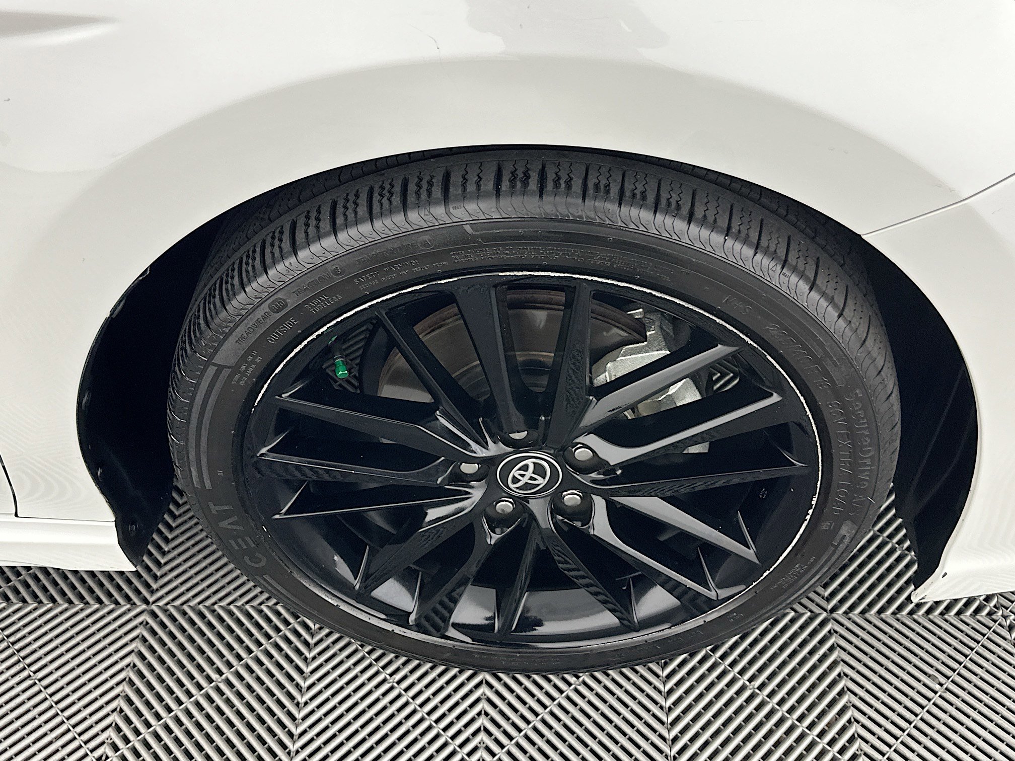 Used 2024 Toyota Camry XSE w/ Navigation Package FWD image 11