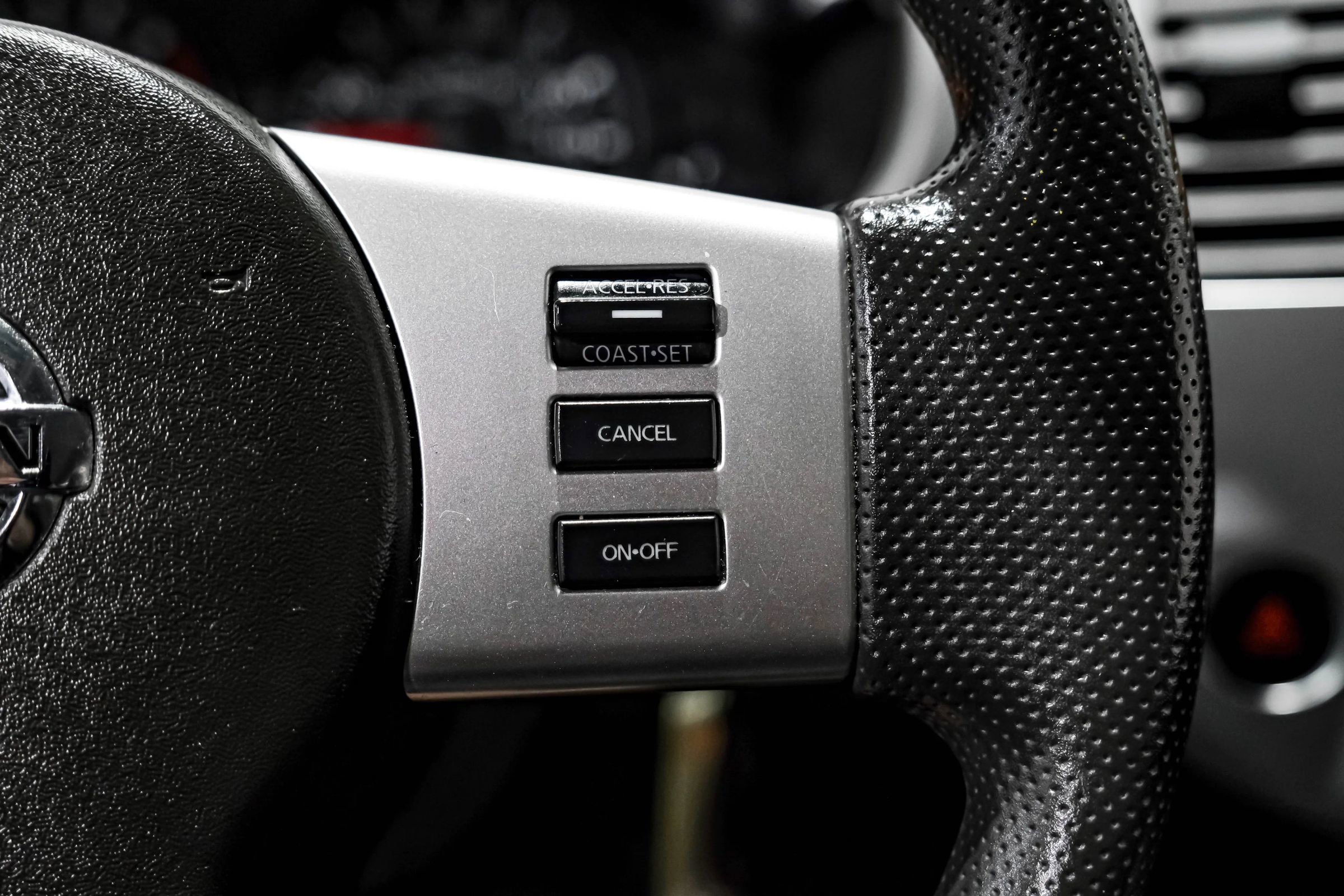 Used 2015 Nissan Xterra X AWD/4WD image 20