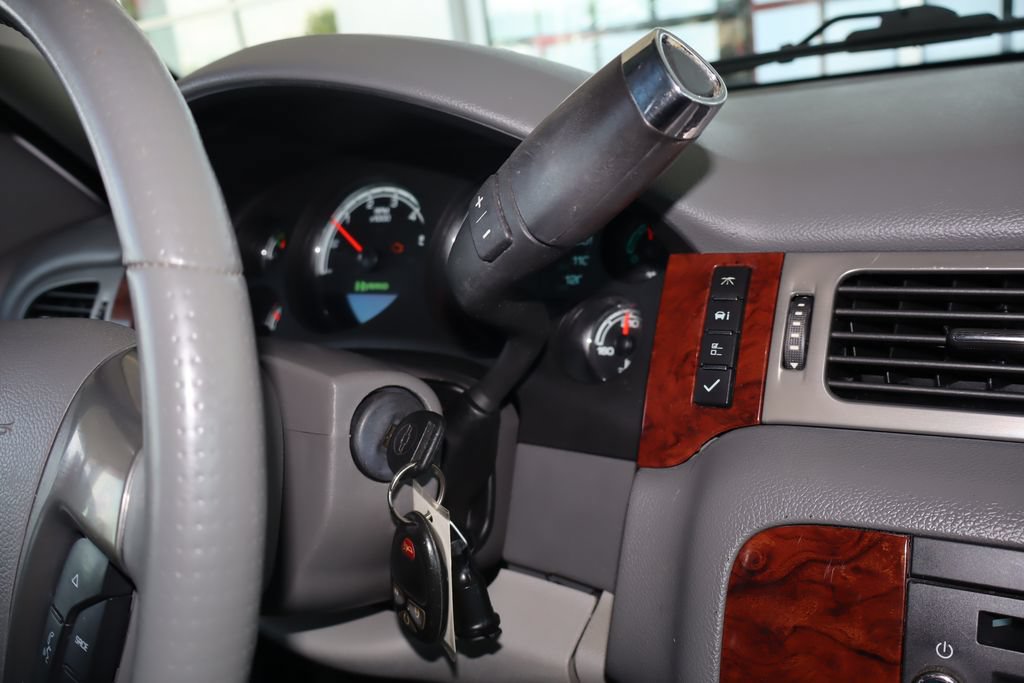 Used 2012 Chevrolet Tahoe 4WD Hybrid image 22
