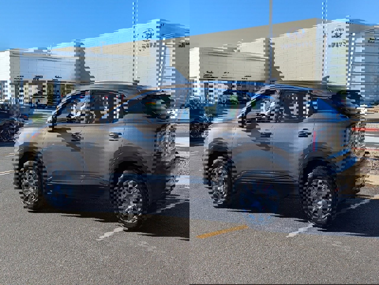 Certified 2025 Nissan Kicks S image 4