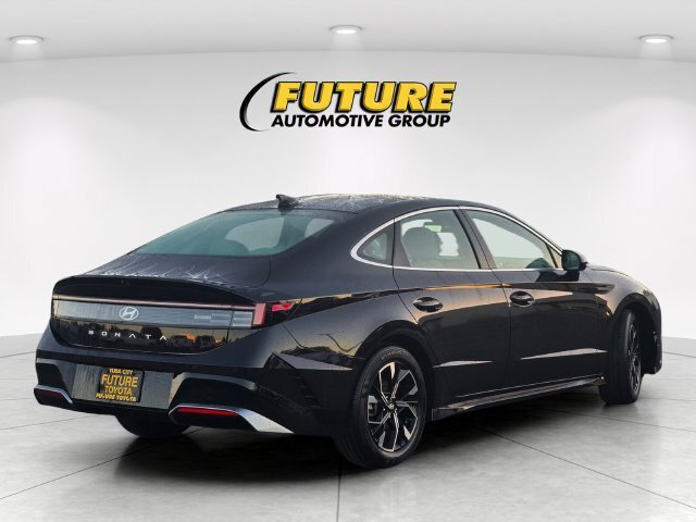 Used 2025 Hyundai Sonata SEL FWD image 5