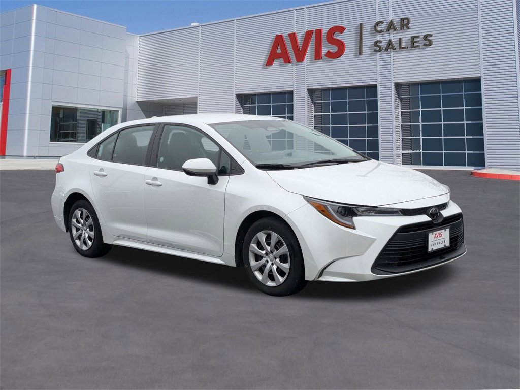 Used 2024 Toyota Corolla LE image 9