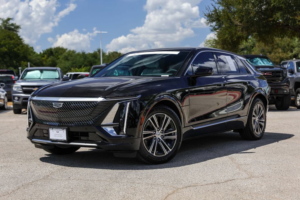 Used 2024 Cadillac Lyriq Luxury AWD/4WD video 1