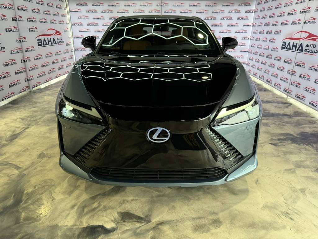 Used 2023 Lexus RZ 450e Premium w/ Technology Package image 4