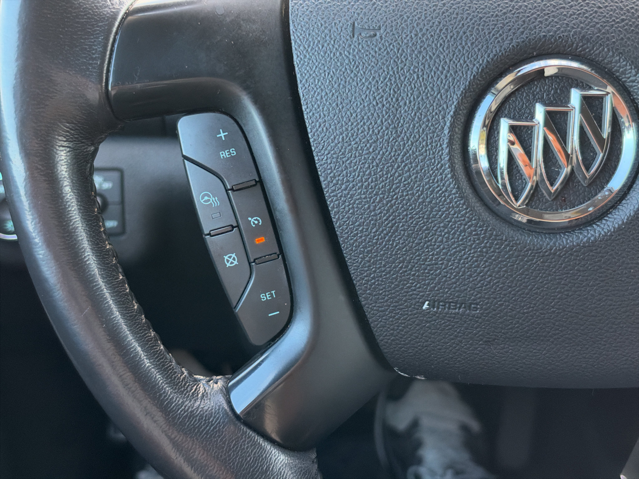 Used 2015 Buick Enclave Leather FWD image 30