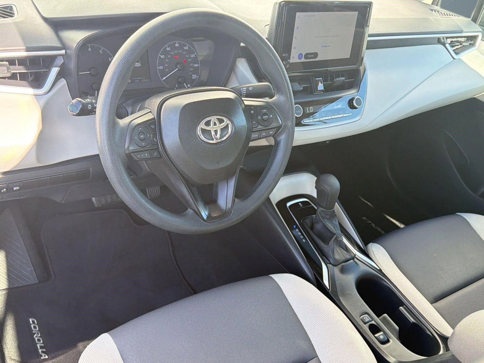 Used 2024 Toyota Corolla LE FWD image 4