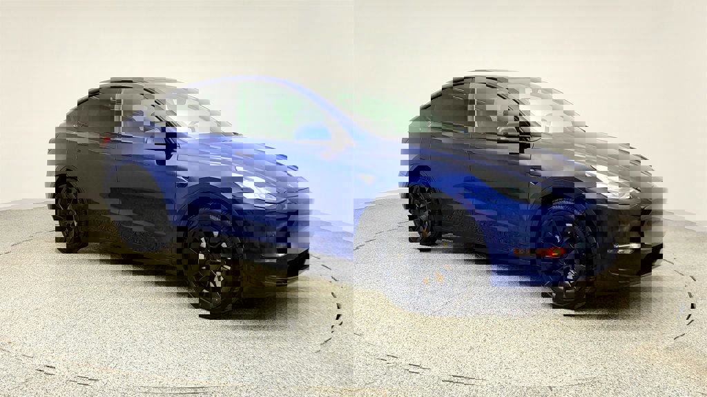 Used 2020 Tesla Model Y Long Range image 3