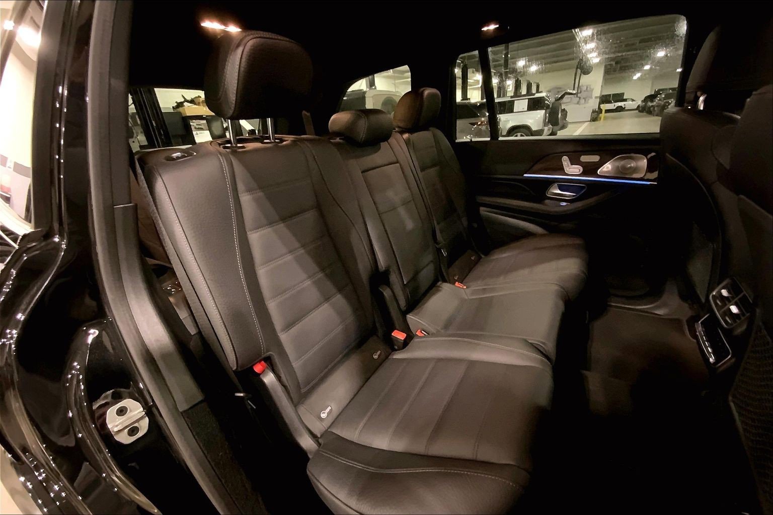 Used 2024 Mercedes-Benz GLS 450 4MATIC image 18