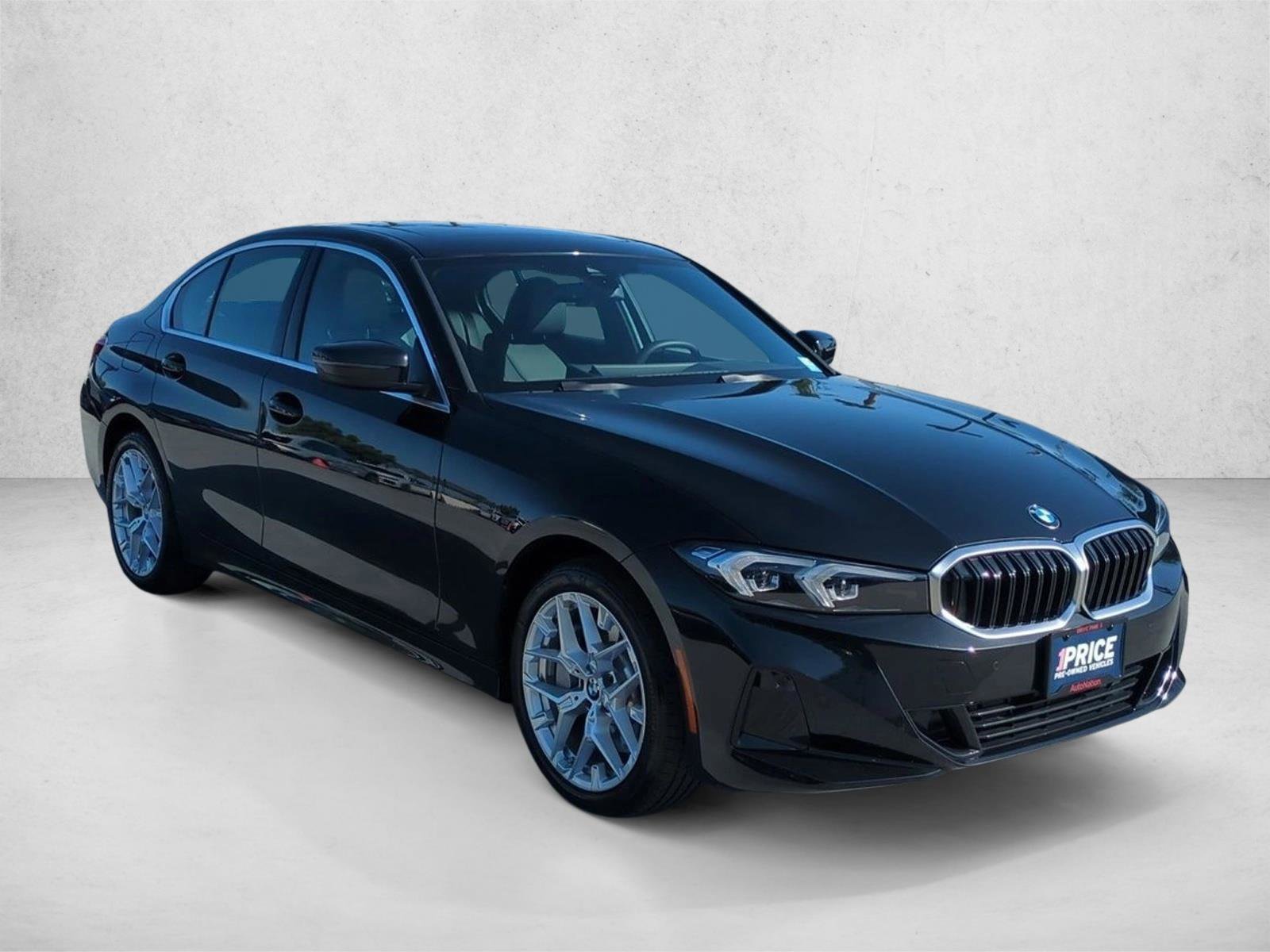 Certified 2025 BMW 330i xDrive Sedan w/ Convenience Package AWD/4WD image 3