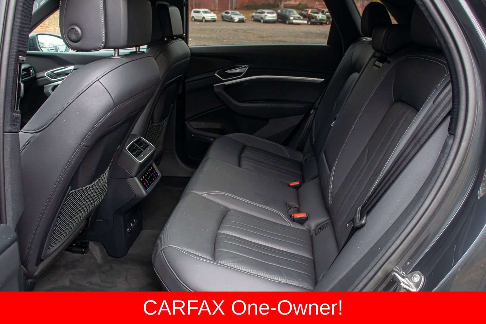 Used 2022 Audi e-tron Premium Plus w/ Premium Plus Package image 14