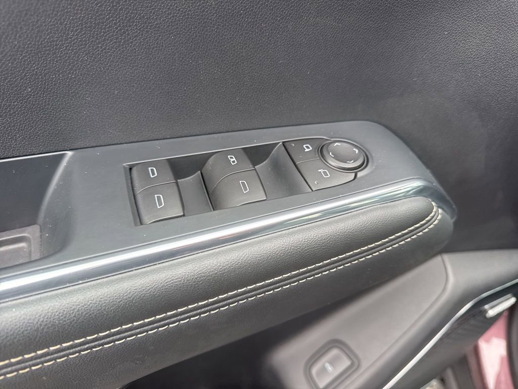 Used 2024 GMC Acadia Elevation image 22