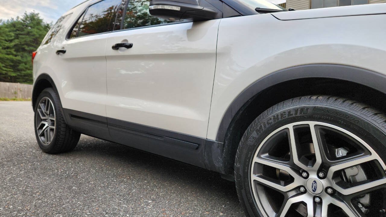 Used 2018 Ford Explorer Sport w/ Equipment Group 401A AWD/4WD image 20