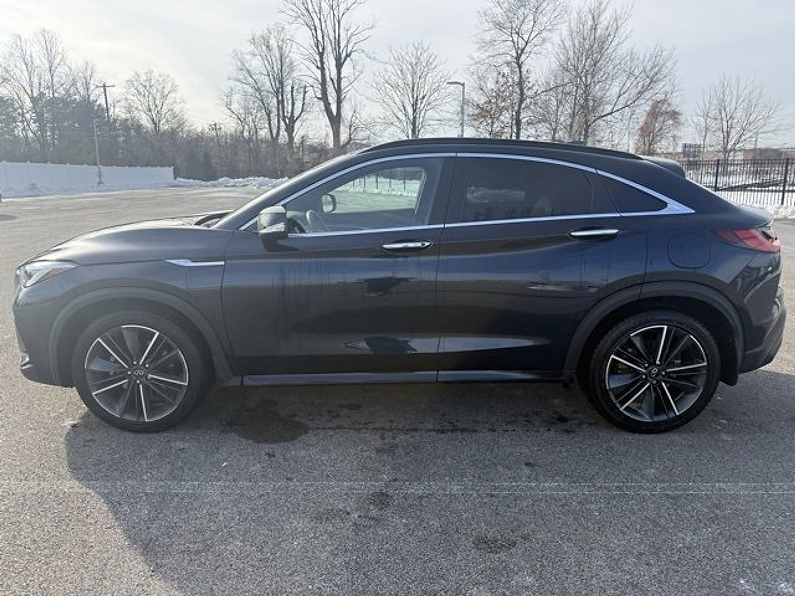 Certified 2023 INFINITI QX55 Essential image 4