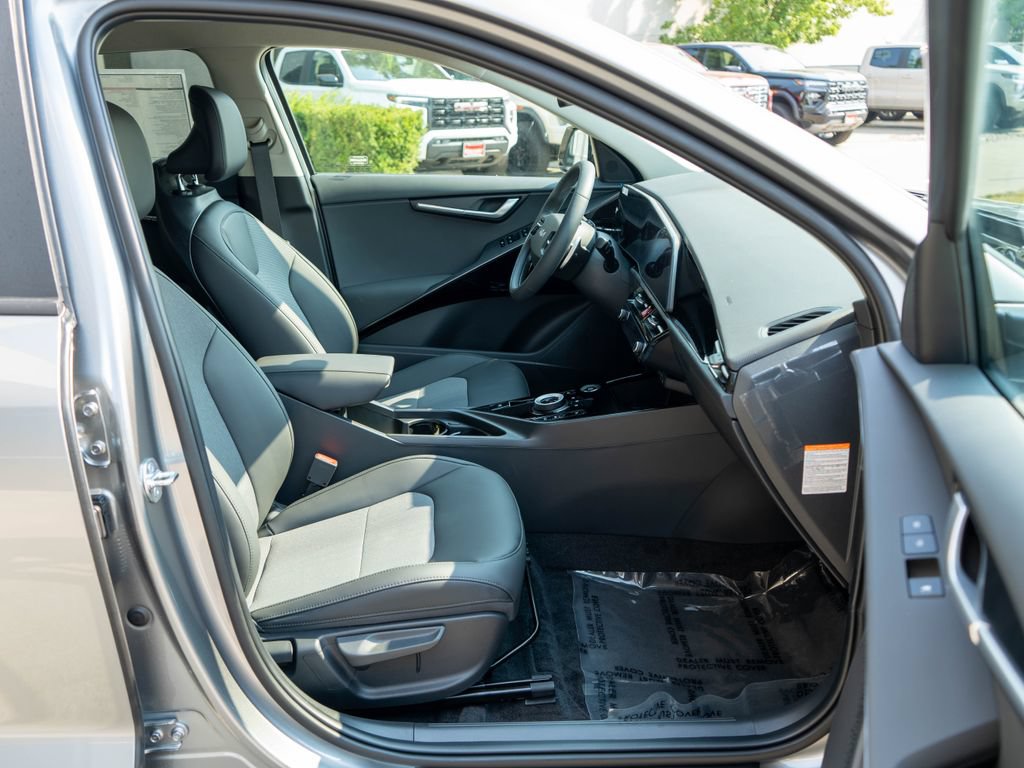 New 2026 Kia Niro Wind w/ Wind Preserve Package FWD image 10