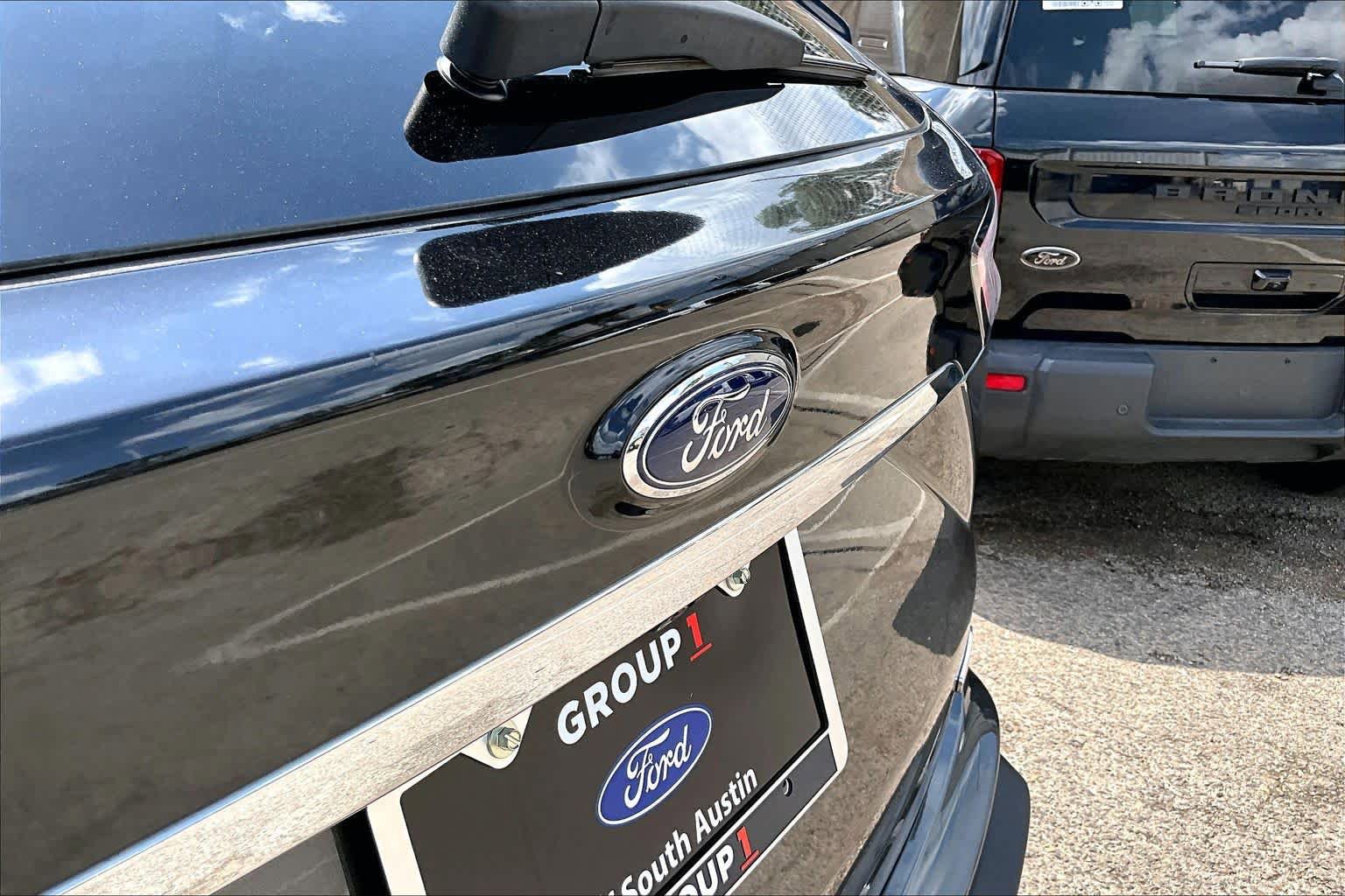 Used 2020 Ford Edge SE FWD image 31