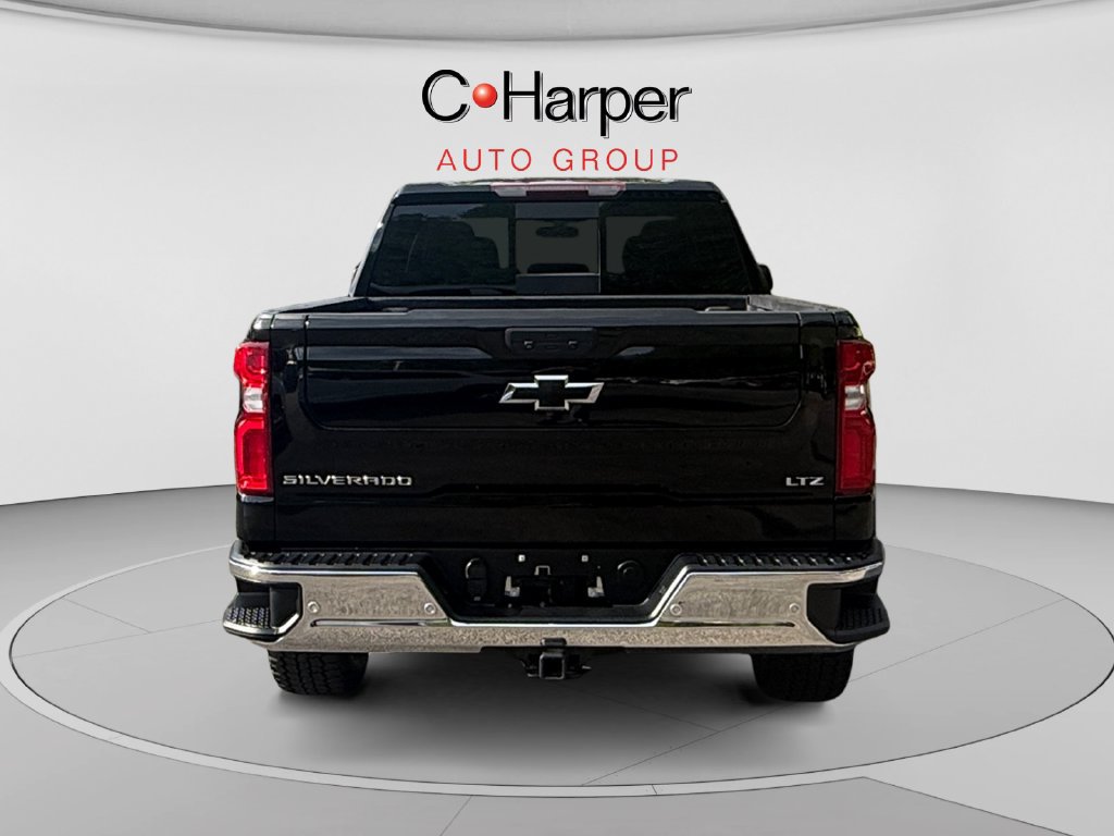Used 2022 Chevrolet Silverado 1500 LTZ w/ LTZ Convenience Package II AWD/4WD image 4