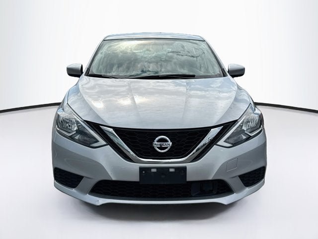 Certified 2019 Nissan Sentra SV FWD image 2