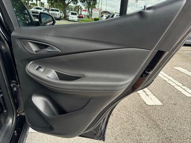 Used 2025 Buick Encore GX Preferred image 17