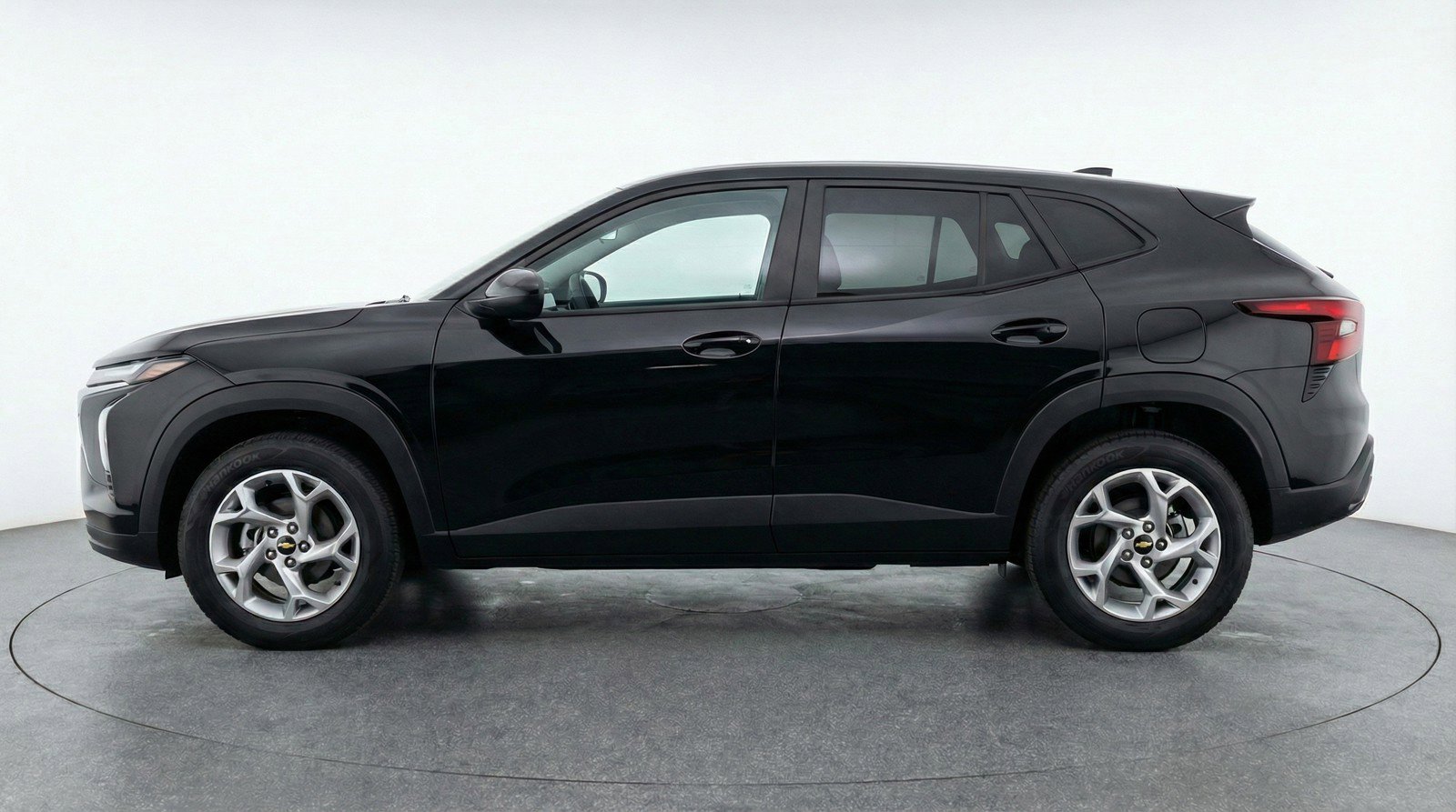Used 2025 Chevrolet Trax LT image 5
